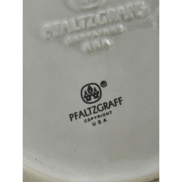 VINTAGE Pfaltzgraff Heritage Stoneware Christmas Pitcher 1 Qt / 32 oz w Tree 8" - Picture 7 of 11